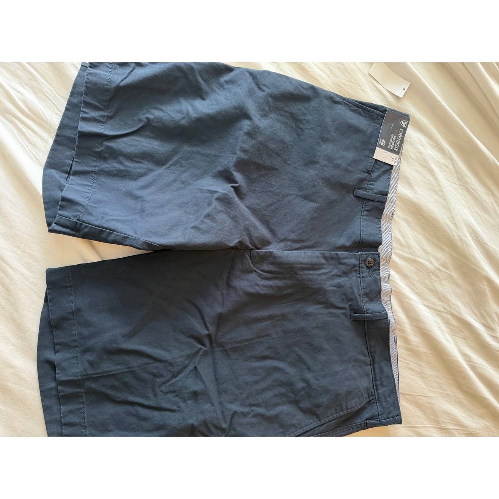 Cremieux Madison Relaxed Fit Navy Blue Chino Shorts Mens 42 Waist 9 Inseam NWT